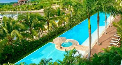 Disfruta de la mejor vista de la Marina de Ixtapa