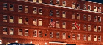 Adirondack Mountain View Retreat – Downtown Saranac Lake