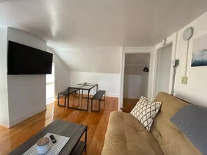 Fireplace - Adirondack Mountain View Retreat – Downtown Saranac Lake (Saranac Lake)