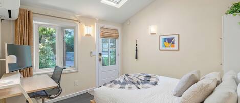 1 Schlafzimmer, Schreibtisch, Bügeleisen/Bügelbrett, kostenloses WLAN