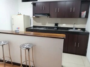 Parrilla de estufa y comedor 