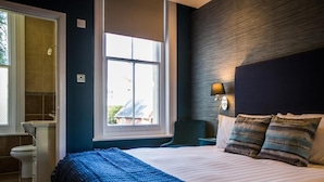 Unclassified image, 3 of 7, button - no5 durely road hotel (Bournemouth)