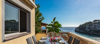 DP: directly on the beach, large terrace, sea view & garden