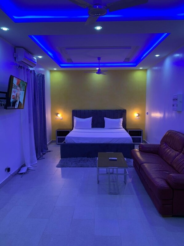 スタジオ | 遮光カーテン、アイロン / アイロン台、WiFi (無料)、ベッドシーツ