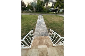 Property grounds - The perfect Gulfport Fl Getaway! (Gulfport)