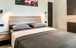 3 chambres, Wi-Fi gratuit, draps fournis