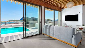 Smart TV, video games