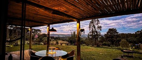 Cabin | Outdoor dining