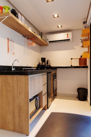 小屋 | 私人厨房 | 冰箱、微波炉、搅拌机、厨具/餐具