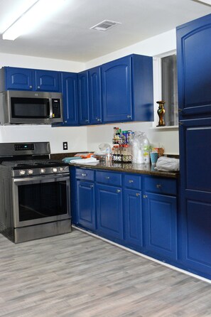 Private kitchen - Beautiful home close to everything you want. (New Orleans)