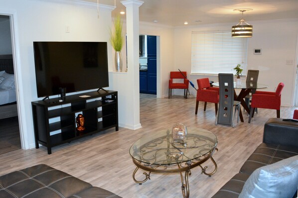 Interior - Beautiful home close to everything you want. (New Orleans)