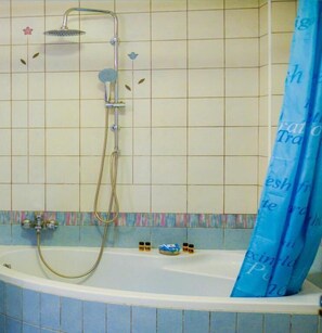 Family House | Bathroom | Hair dryer, towels, toilet paper - Pamela's house (Hersonissos)
