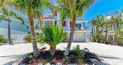 Chasing Sunsets managed by Beach Retreats FL Anna Maria Island