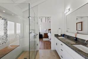 Bathtub, hair dryer, towels