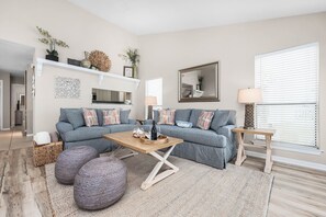 Smart TV - Sandpiper Villa #21 | by Salt Water Vacations (Destin)