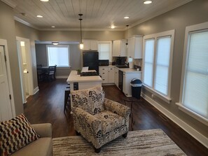 Smart TV - City Getaway (Midland)