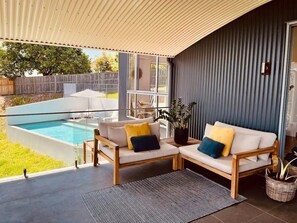 Terrace/patio - Making Happy Memories, Family & Pet Friendly (Yandina Creek)