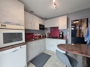 Fridge, microwave, oven, dishwasher