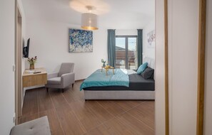 Smart TV - Awesome home in Stancijeta with kitchen (Stancijeta)