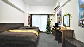 1 bedroom, desk, free WiFi, bed sheets