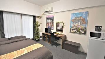 1 bedroom, desk, free WiFi, bed sheets
