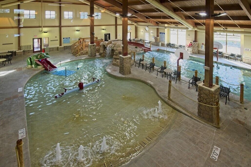 Indoor pool, outdoor pool