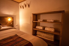 Classic Room, 1 Double Bed, Private Bathroom, Courtyard View | 2 bedrooms, premium bedding, down comforters, individually decorated