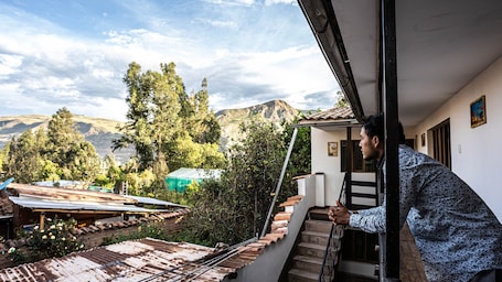 Standard Room, 1 Bedroom, Private Bathroom, Garden View | Garden view