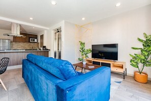 TV