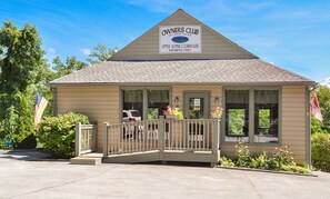 Exterior - Hop's Hideaway - Fireplace & Lush Views! (Gatlinburg)