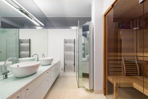Sauna - Hip Rudolfsheim-Fünfhaus 2BR w/ Sauna & Roof, nr U6, by Blueground (Vienna)