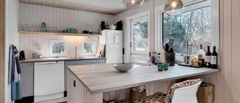 Refrigerador, horno, parrilla de estufa y lavavajillas