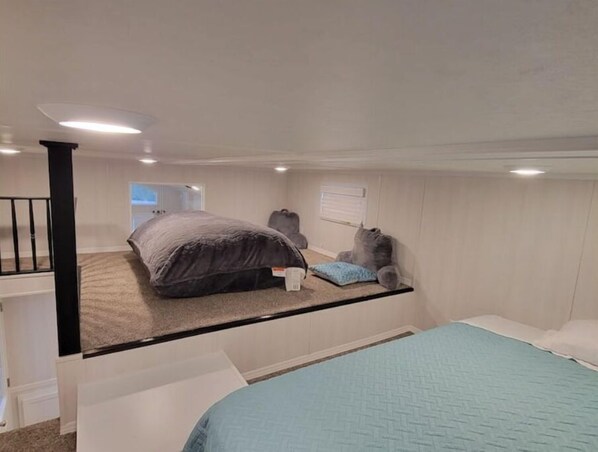 Room - New Park Model Home 2 (Othello)