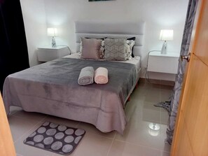 1 bedroom, WiFi, bed sheets