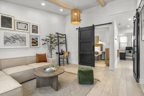 1 Schlafzimmer, Schreibtisch, Bügeleisen/Bügelbrett, kostenloses WLAN