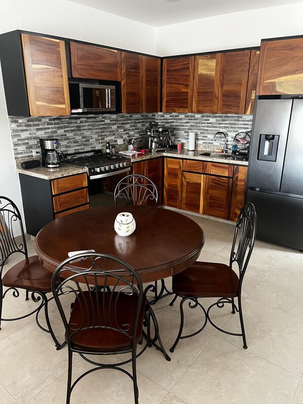 Private kitchen - Relax, Rejoice, Repeat! With Sunrises, Mt. Zeta, Sunsets, Sparkling Marina Views (Cabo San Lucas)