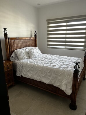 2 bedrooms, WiFi, bed sheets - Relax, Rejoice, Repeat! With Sunrises, Mt. Zeta, Sunsets, Sparkling Marina Views (Cabo San Lucas)