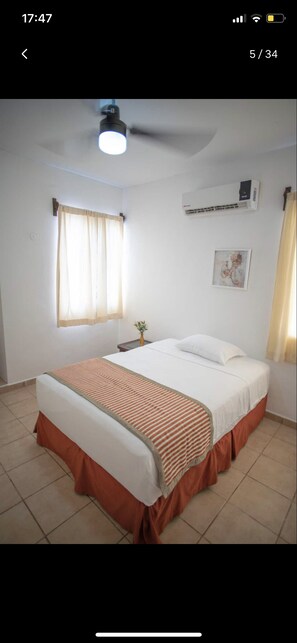 2 bedrooms, desk, free WiFi, bed sheets