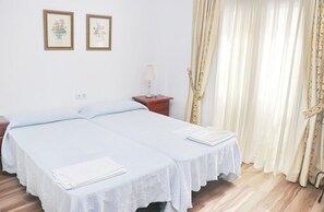 2 bedrooms, bed sheets