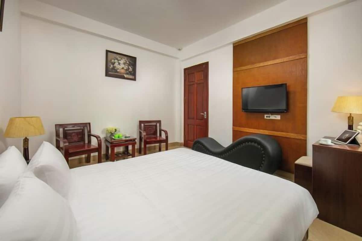 1 bedroom, minibar, in-room safe, desk