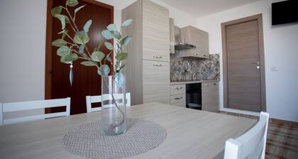 Lya studio | central house, balcony, a/c, wifi