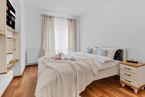 Familieleilighet | 2 soverom, skrivebord, strykejern/-brett og wi-fi (inkludert)