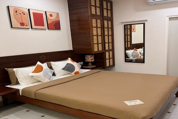 Sengetøy i egyptisk bomull, sengetøy av topp kvalitet og skrivebord