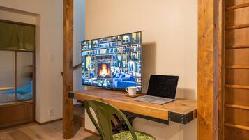 Basic House | 2 bedrooms, premium bedding, laptop workspace, iron/ironing board