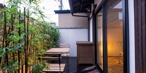 Basic House | Terrace/patio