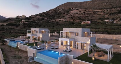 Actea Seaview Villa 2 Free* heated pool & 800m sea