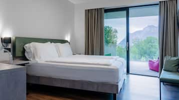 Hochwertige Bettwaren, Daunenbettdecken, Pillowtop-Betten, Minibar