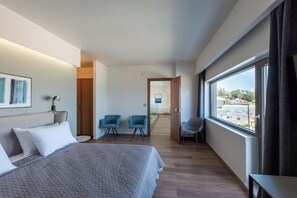7 chambres, fer et planche à repasser, Wi-Fi gratuit, draps fournis
