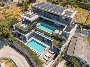 Exterior - Lusol Seafront Villas-Free* Heated Pools, 100m Sea (Chania)