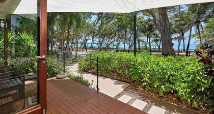 Onda Beach Holiday Home in Clifton Beach